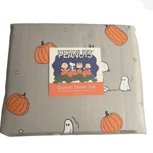 PEANUTS Snoopy Halloween Queen Sheet Set